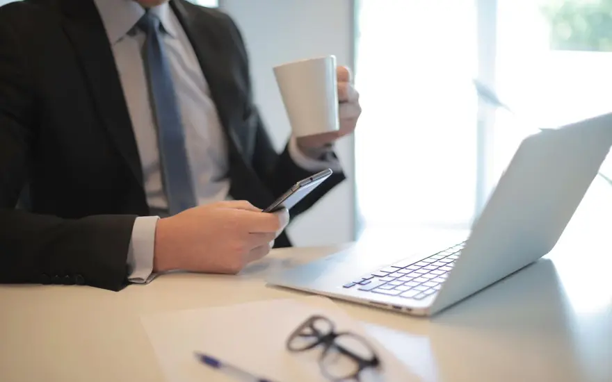 LinkedIn como canal comercial B2B para empresas industriales