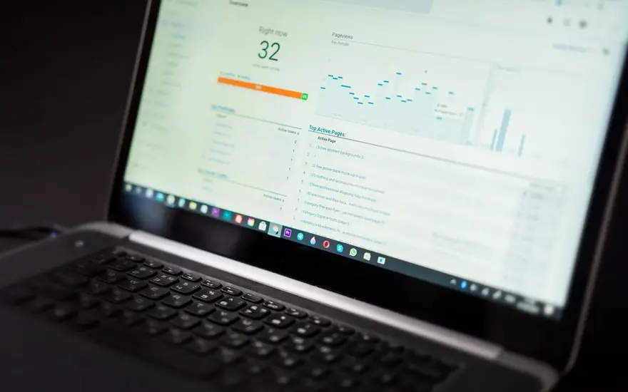 Partnerships y certificaciones de plataformas digitales en marketing B2B, qué acreditan de verdad